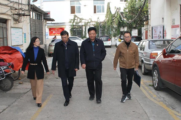 云煤（凯时娱乐人生就是博）集团党委副书记、总司理高建嵩到恒通煤业公司开展春节送温暖慰问活动