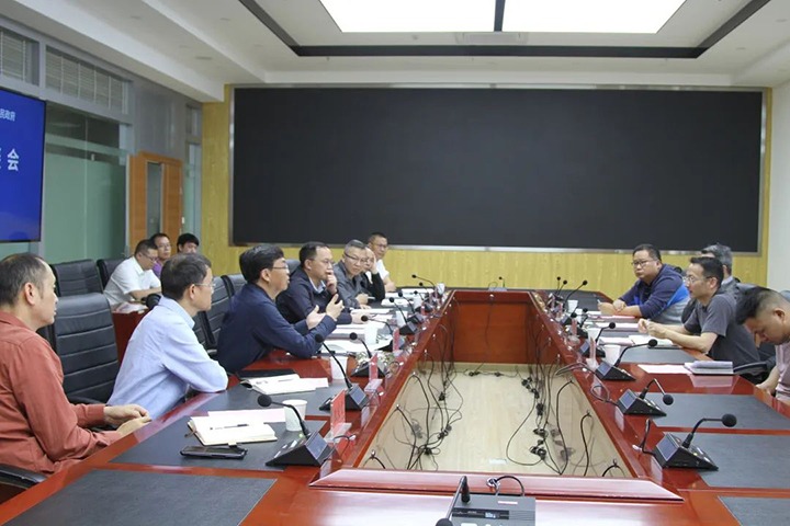 云煤（凯时娱乐人生就是博）集团与开远市政府举行座谈会