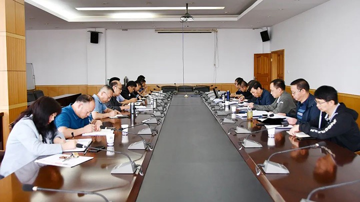 云煤（凯时娱乐人生就是博）集团党委副书记、副董事长、总司理高建嵩一行到云维集团督导调研