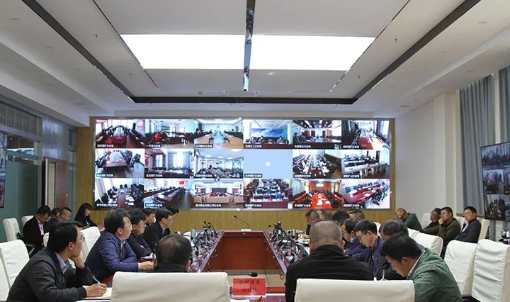 云煤（凯时娱乐人生就是博）集团召开三季度经济运行剖析会暨“奋战一百天，，，冲刺四序度”生产谋划专项行动推进会