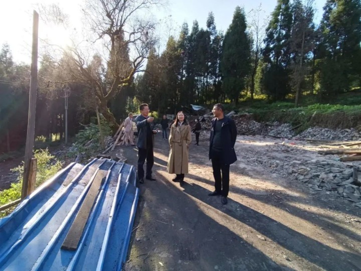 云煤（凯时娱乐人生就是博）集团党委委员、财务总监莫晓丹一行到四角地煤矿开展2022年生产谋划督导调研