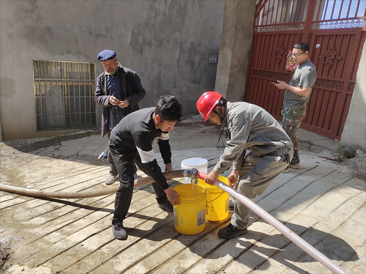 【云煤简讯】先锋煤业开展企地共建送水行动｜羊场煤矿公司得马煤矿开展主题党日活动｜国家矿山应抢救援东源队建设丽江演习场暂时党支部