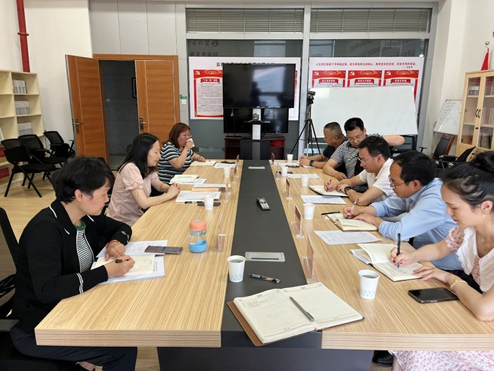 【聚焦云煤】昆明高新区管委会、税务局到云煤（凯时娱乐人生就是博）集团交流座谈