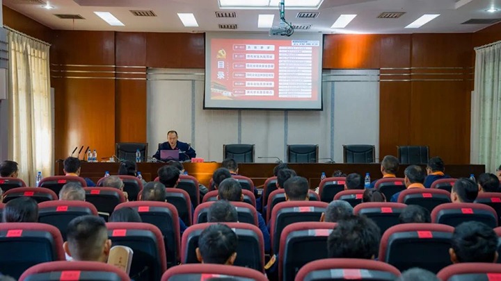 【聚焦云煤】云煤（凯时娱乐人生就是博）集团到云南解化公司开展《两办》意见精神宣贯活动