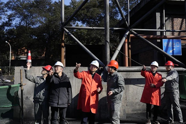 【聚焦云煤】云煤（凯时娱乐人生就是博）集团党委副书记、副董事长、总司理高建嵩一行到曲煤焦化公司开展调研