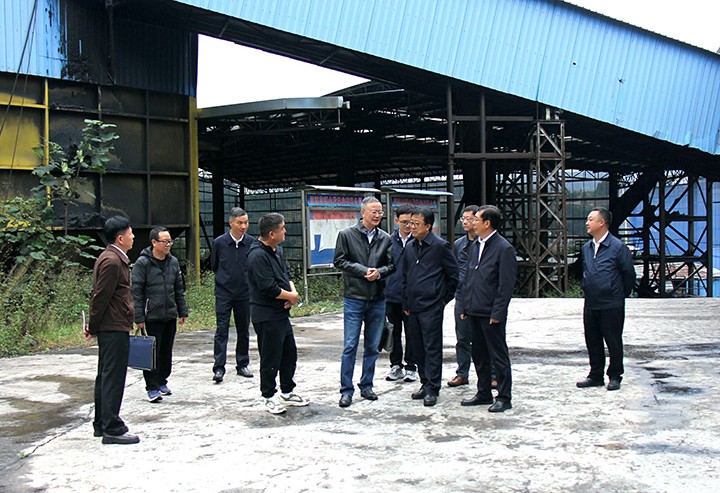 5 深入井口审查生产建设情形.JPG